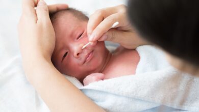 إنسداد الانف عند الرضع : الأسباب ، الأعراض والعلاج